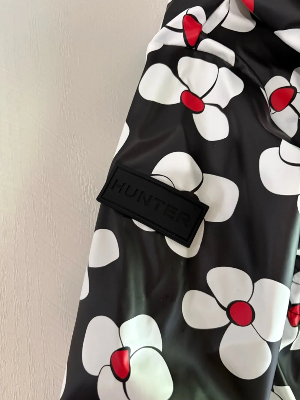 Hunter‎ Girls 4T Floral Rain Jacket Black White Red Hooded Waterproof Fleece